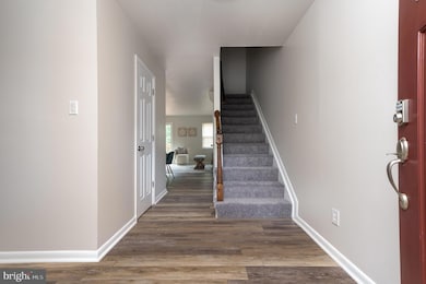 2040 Forest Hill Ln, Crofton, MD 21114 - photo 2