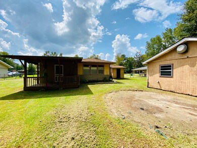 2404 Hickory St, Picayune, MS 39466 - photo 4