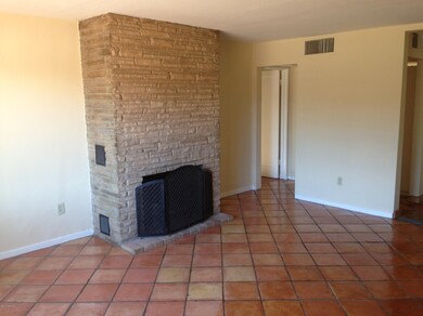Livroom2