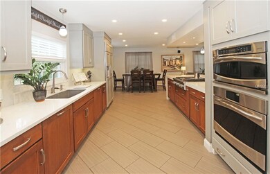 Gourmet Kitchen