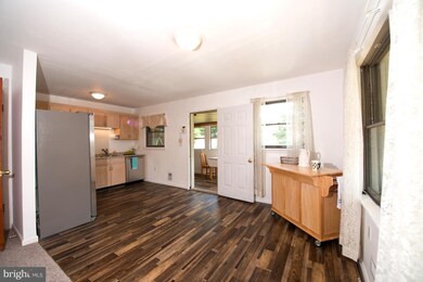 11928 Franklin St, Beltsville, MD 20705 - photo 3