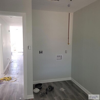 470 Pedernales Cir unit B, Brownsville, TX 78521 - photo 3