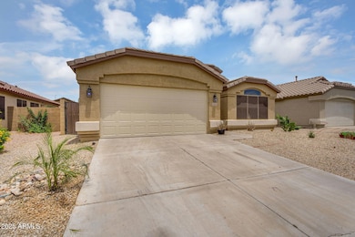 3-web-or-mls-10226 W Country Club Trail-