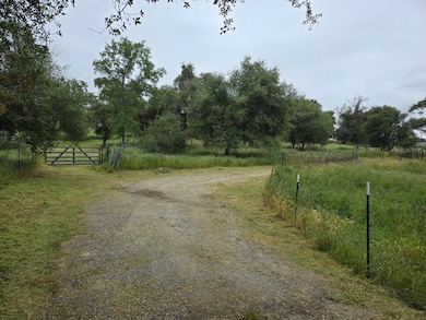 28826 Auberry Rd, Clovis, CA 93619 - photo 5