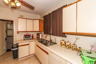 808 Greenview Ave, Des Plaines, IL 60016 - photo 7