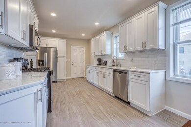 38 Gerard Ave Matawan NJ 07747-large-010