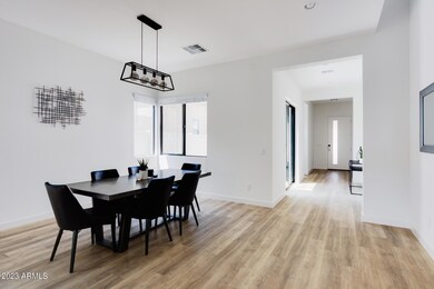 813-e-monte-way-008