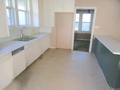 107 E 10th St, Stuttgart, AR 72160 - photo 5