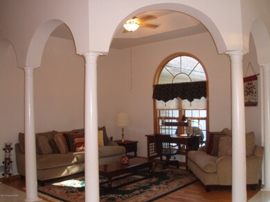 264 Eastshore Dr, East Stroudsburg, PA 18301 - photo 4