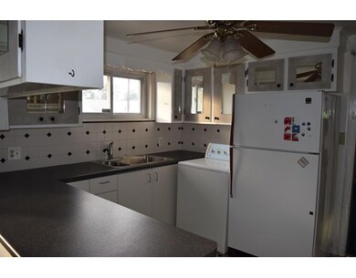 83 Davis Rd, Methuen, MA 01844 - photo 4