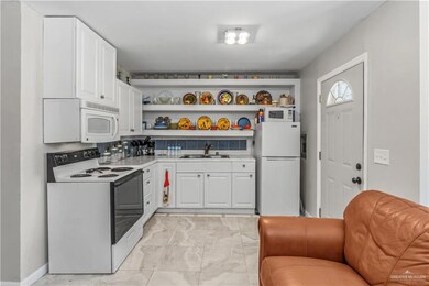 1104 Esperanza Rd, Alamo, TX 78516 - photo 2