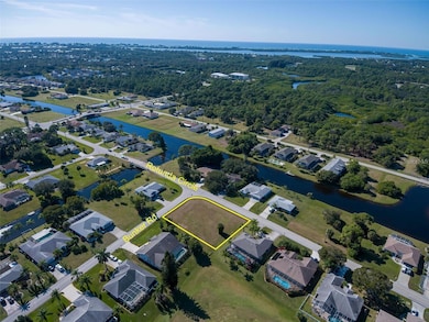 2 Bunker Rd, Rotonda West, FL 33947 - photo 4