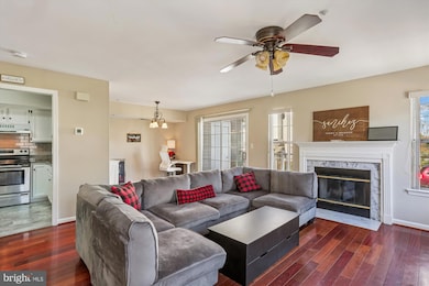 19932 Dunstable Cir, Germantown, MD 20876 - photo 5