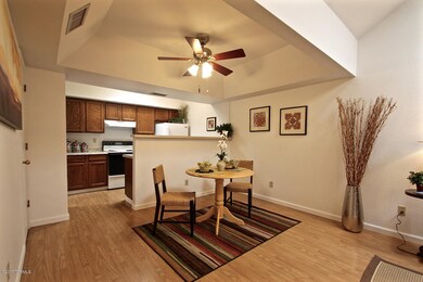Dining area & Kitchen