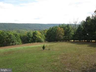 650 Sleepy View Ln, Berkeley Springs, WV 25411 - photo 7