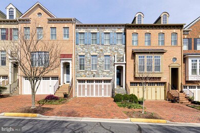 6868 Frase Dr, Falls Church, VA 22043 - photo 2