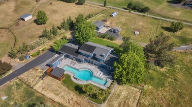 3712 Livingston_05