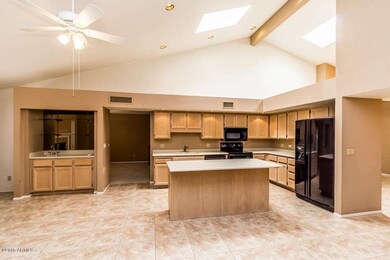 8870_N_82nd_Ln_AZ-4