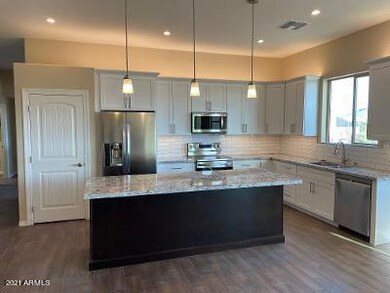 KITCHEN 1