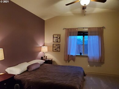 747 Burghardt Dr, Molalla, OR 97038 - photo 5