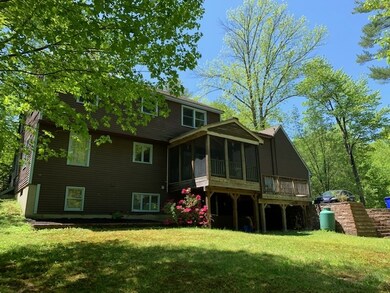 89 Wallace Rd, Goffstown, NH 03045 - photo 3