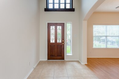 138 E Spindle Tree Cir, Spring, TX 77382 - photo 4