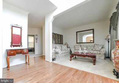 10412 Markby Ct, White Plains, MD 20695 - photo 3