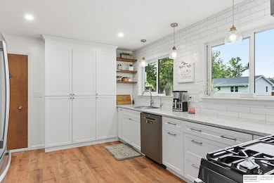 810 W 11th St, Wahoo, NE 68066 - photo 7