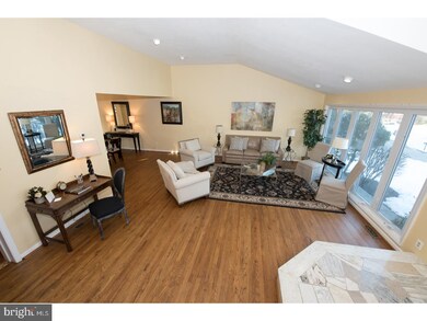 1302 Gainsboro Cir, Bala Cynwyd, PA 19004 - photo 5