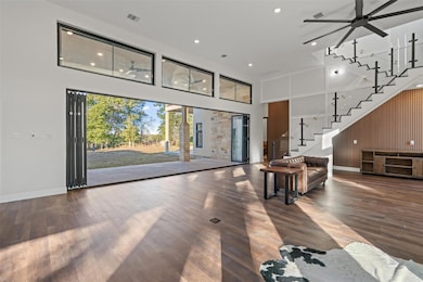 265 Maple Leaf Trail, Elgin, TX 78621 - photo 4