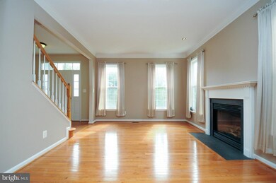 17616 Overlook Rd, Dumfries, VA 22026 - photo 7