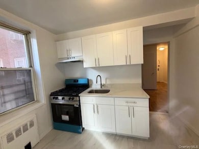 62-59 108th St unit 2F, Forest Hills, NY 11375 - photo 3