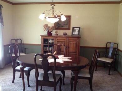 24080 Briar Patch Dr, Olmsted Falls, OH 44138 - photo 5