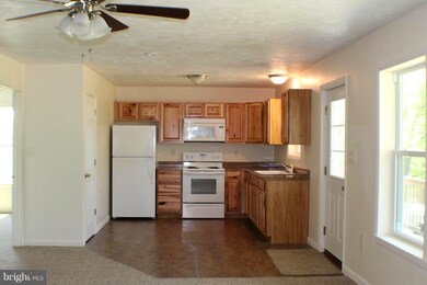 108 Shermans Ln, Petersburg, WV 26847 - photo 4