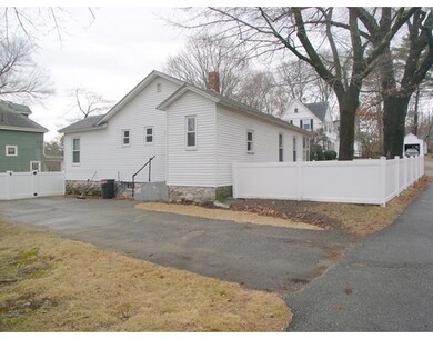 9 Dennett St, Hopedale, MA 01747 - photo 2