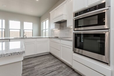 9013 Spirit Ave, Odessa, TX 79765 - photo 5