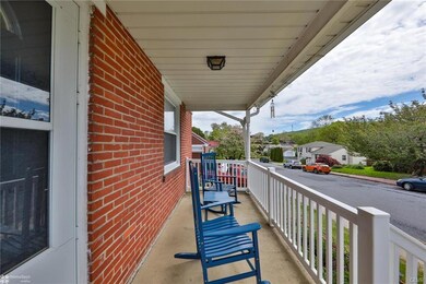 9 W Greenleaf St, Emmaus, PA 18049 - photo 4