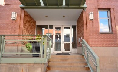 The lobby entrance to 196 36th Street in Lawrencev