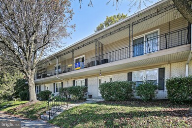 1 Center Rd unit B4, Towson, MD 21286 - photo 4