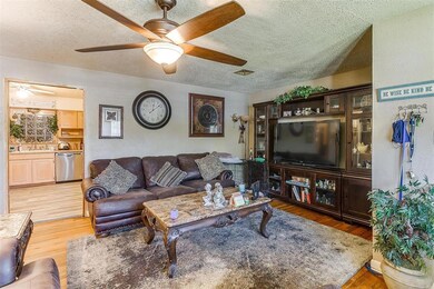 1322 Southern Blvd, Cleburne, TX 76033 - photo 6