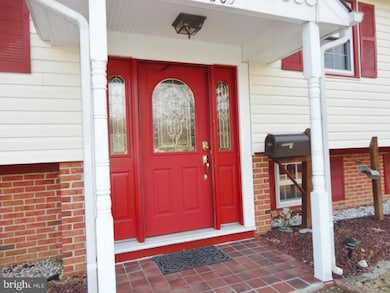 305 Woods Ln, Somerdale, NJ 08083 - photo 2