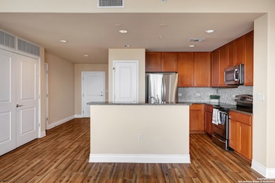 Vidorra unit 1905, San Antonio, TX 78202 - photo 7