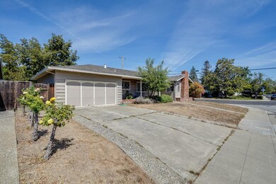 2702 Doverton Square, Mountain View, CA 94040 - photo 2