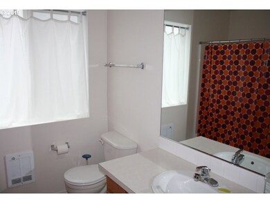 217 NE 146th Ave unit 33, Portland, OR 97230 - photo 3