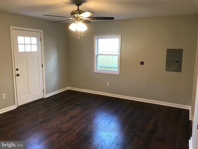 5029 Emo St, Capitol Heights, MD 20743 - photo 2