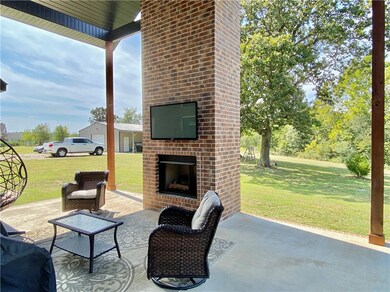 16877 Fletcher Rd, Fayetteville, AR 72704 - photo 6