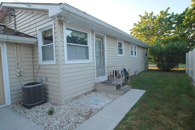 927 Norris Dr, Columbus, OH 43224 - photo 4