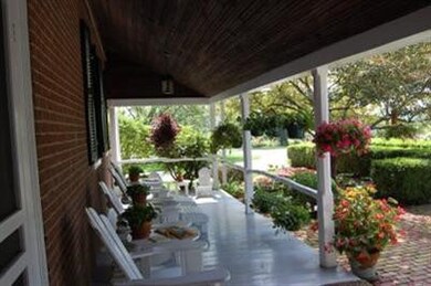 687 Kidds Mill Rd E, Versailles, KY 40383 - photo 3