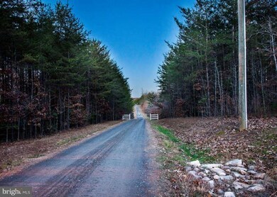 12700 New Chapel Rd, Spotsylvania, VA 22551 - photo 4