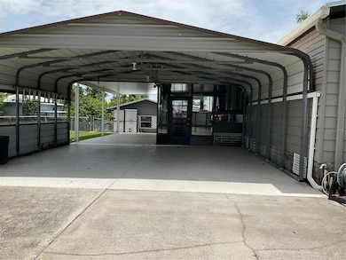 1558 Chobee St, Okeechobee, FL 34974 - photo 3